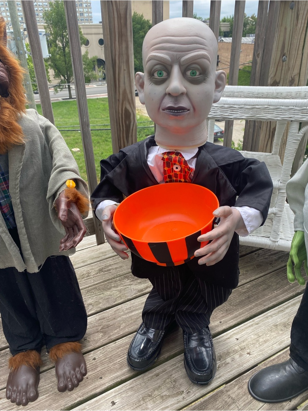 Halloween ghoulish guy candy door greeter talks says 3 or 4 things